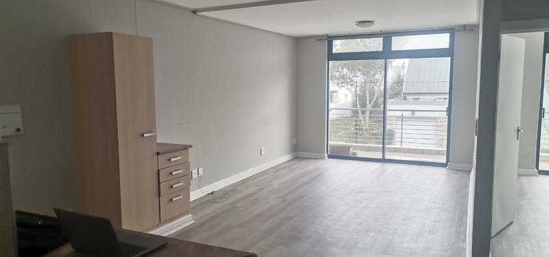 To Let 2 Bedroom Property for Rent in Royal Ascot Western Cape